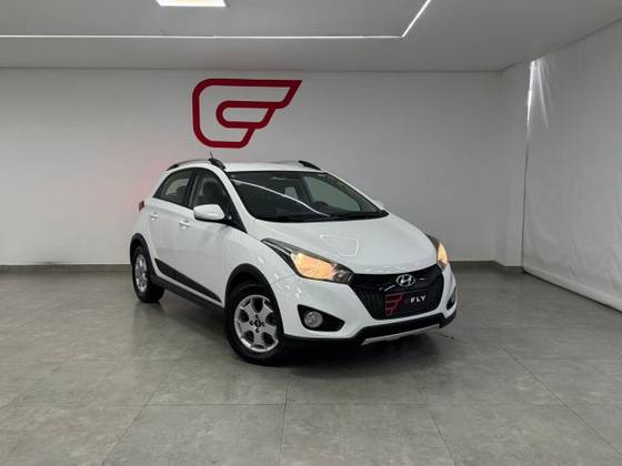 HYUNDAI HB20X 1.6 16V STYLE FLEX 4P MANUAL HYUNDAI HB20X 1.6 16V STYLE FLEX 4P MANUAL